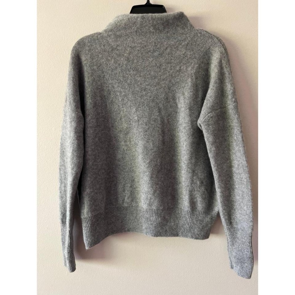 Quince 100% Mongolian Cashmere Funnel Neck Sweater Gray Small - Picture 5 of 5